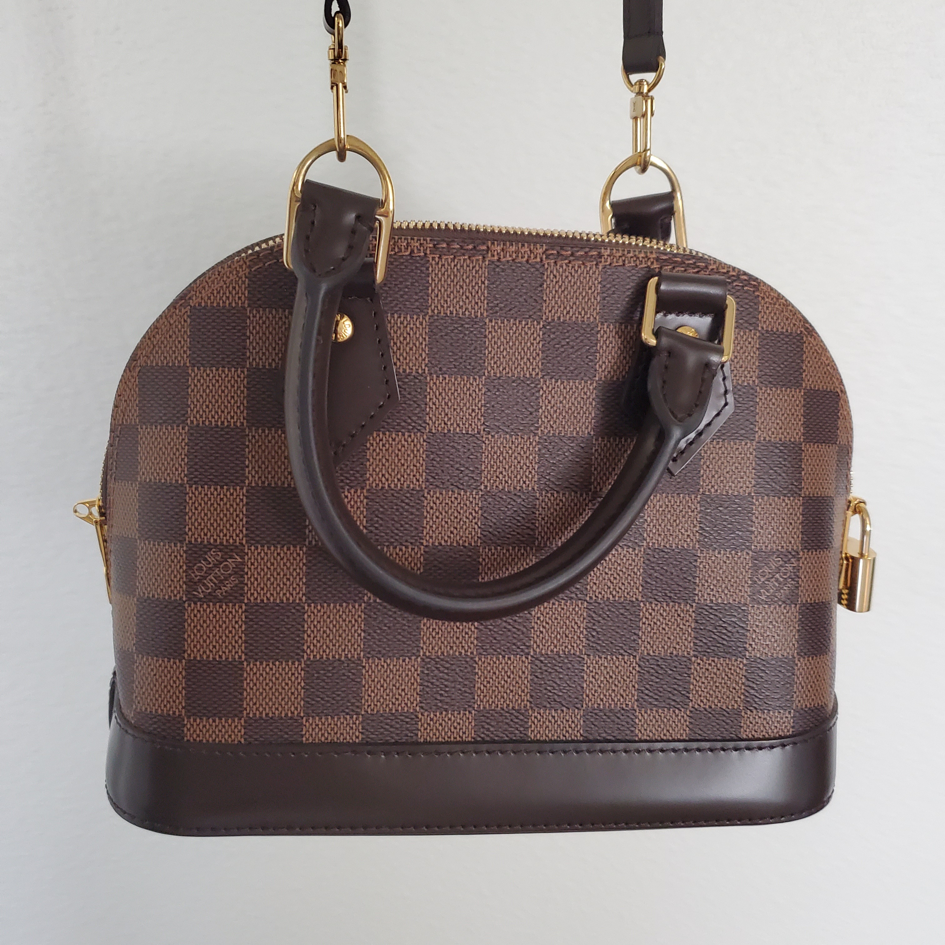 Louis Vuitton Alma BB Handbag – EliteLaza
